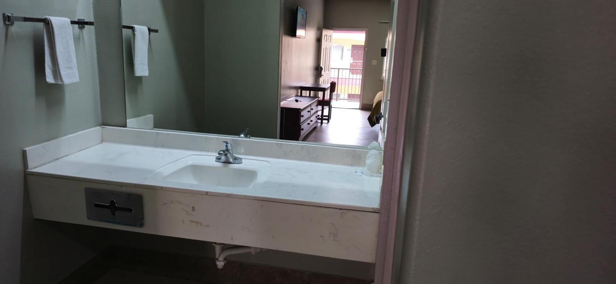 Texas And Rgv Hotel 3*